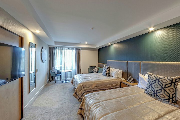 Room 33 of 59