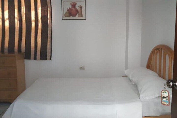 Room 9 of 25