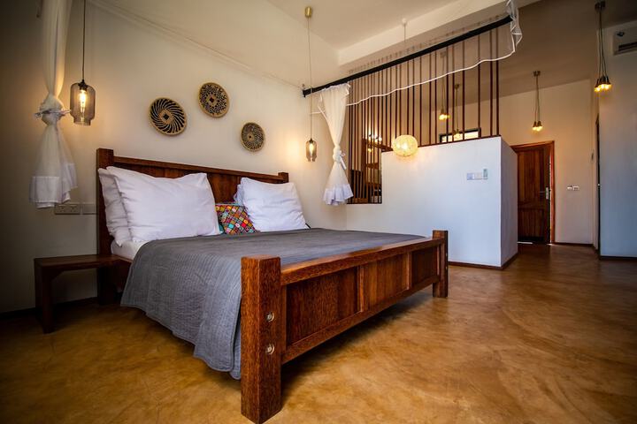 Room 3 of 26