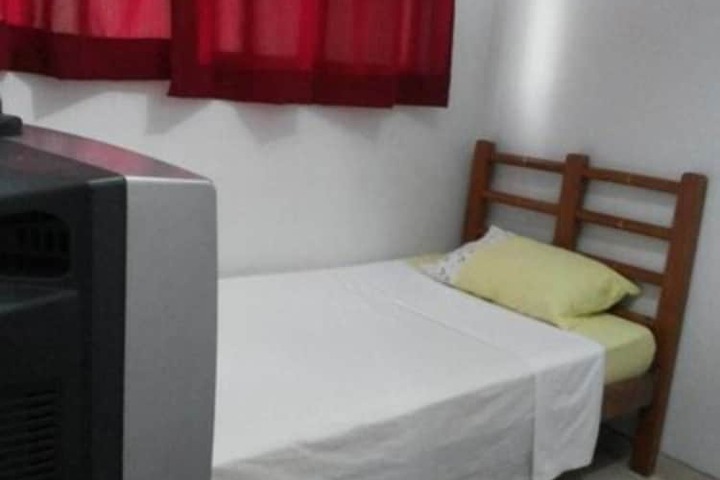 Room 5 of 28