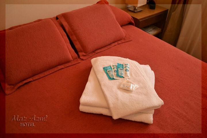 Room 5 of 28