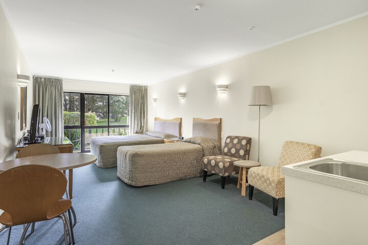 Room 44 of 111