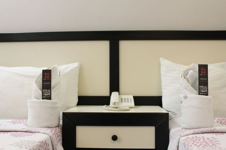 Room 14 of 78
