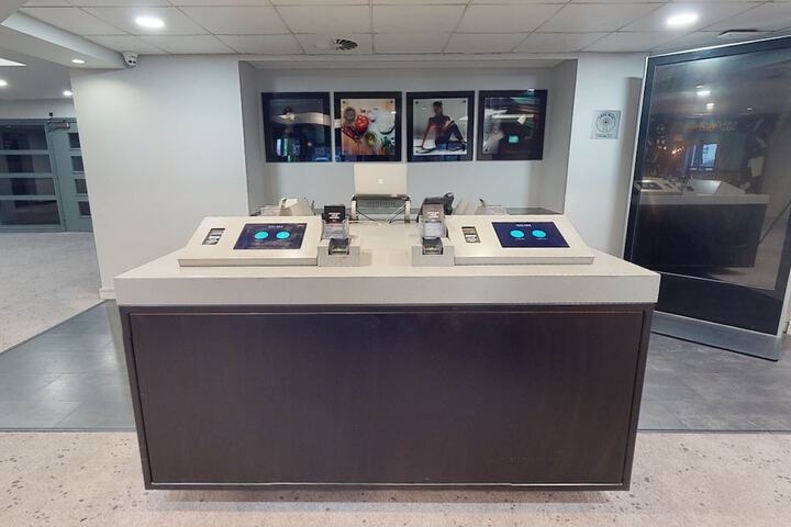 Check-in/check-out kiosk