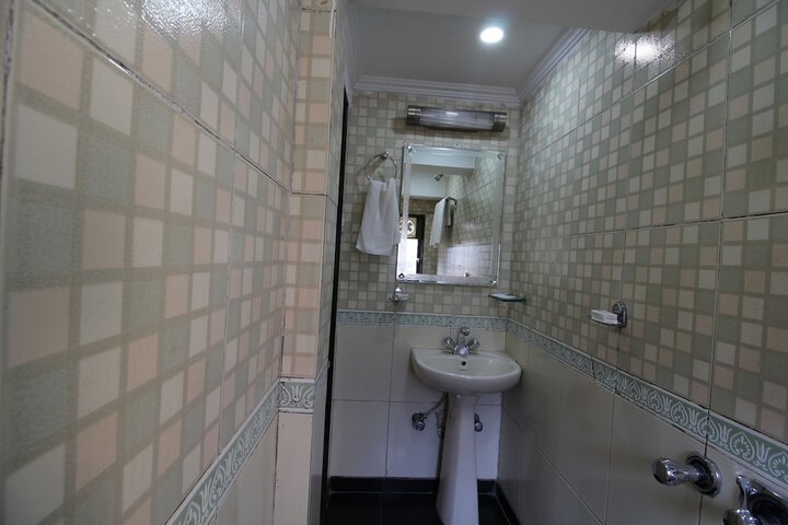 Room 19 of 24