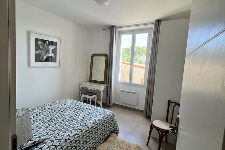 Room 3 of 40