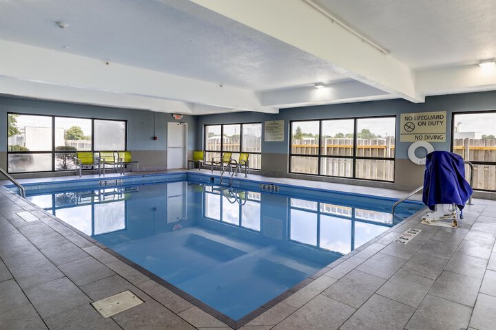 Pool 38 of 48