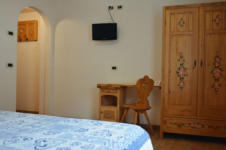 Room 21 of 40