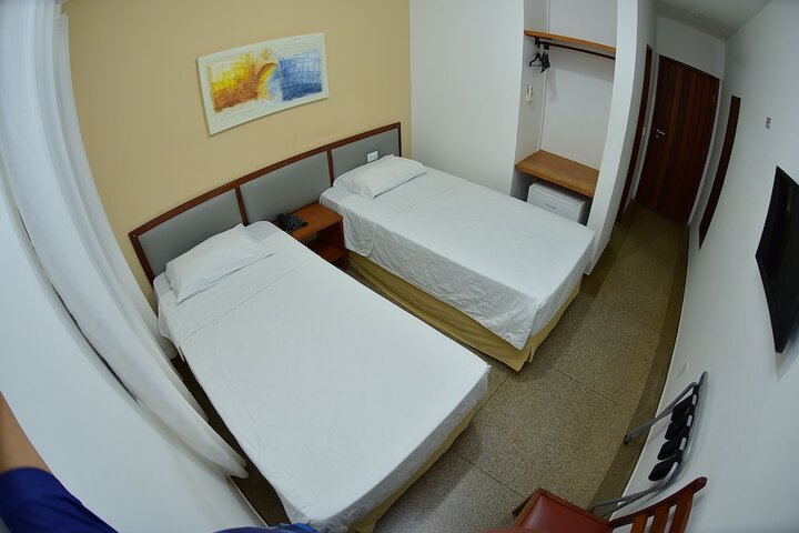 Room 14 of 65