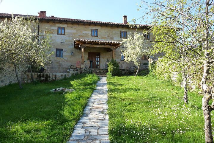 CASA RURAL LOS ABEDULES CASAS VALRURAL