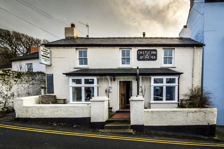 CASTLE INN ROOMS