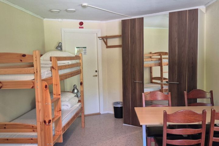 Room 17 of 68
