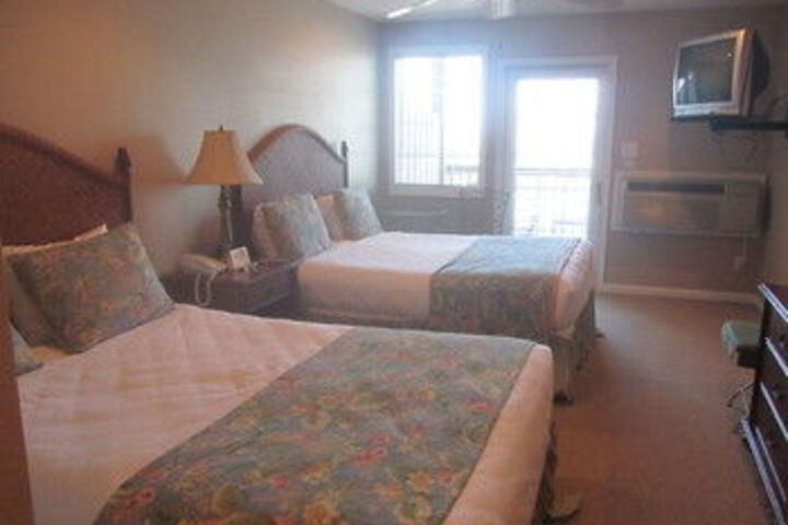 Room 10 of 21