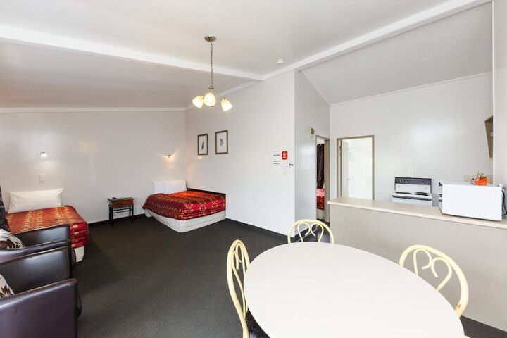 Room 26 of 37