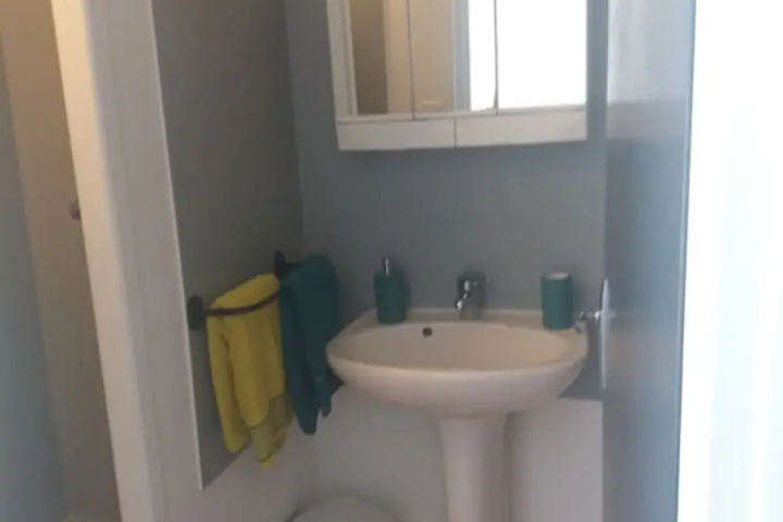 Room 6 of 6