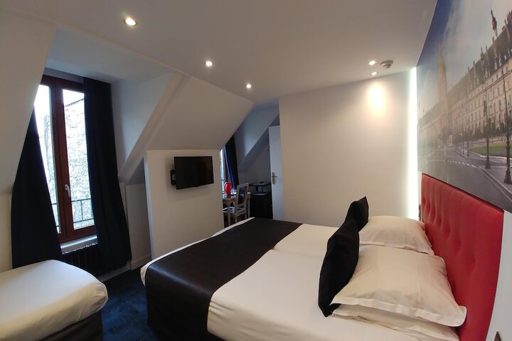 Room 53 of 173