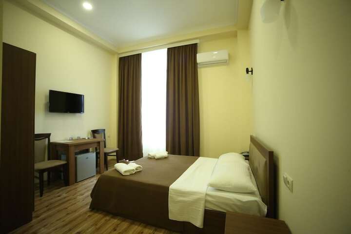 Room 19 of 51