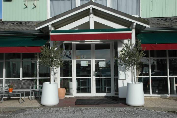 Hotel 43 of 49