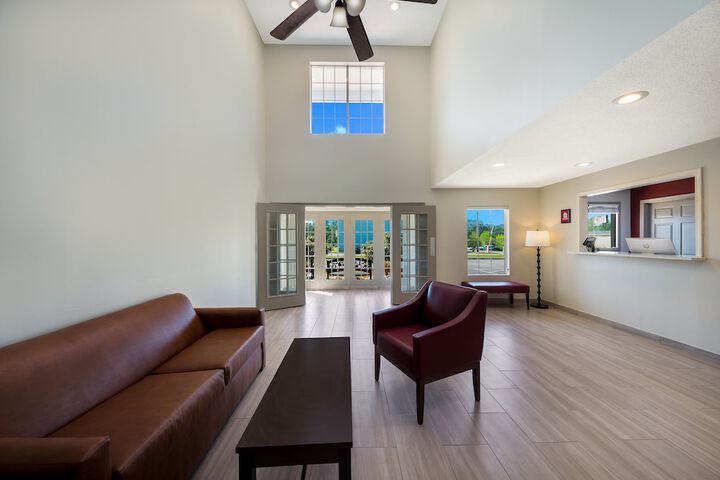 Hotel Interior 5 of 31