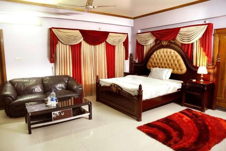 Room 16 of 29