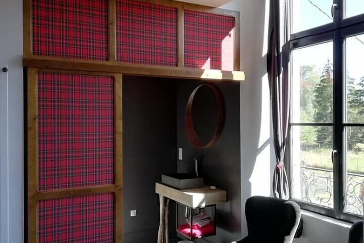 Room 16 of 52