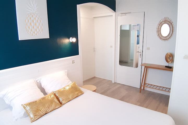 Room 15 of 20