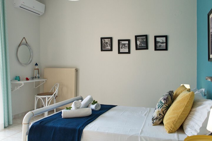Room 13 of 33