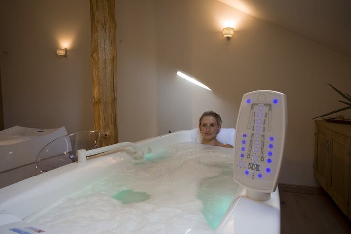 Spa 104 of 152