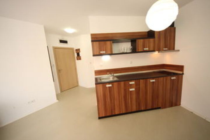 Room 74 of 153