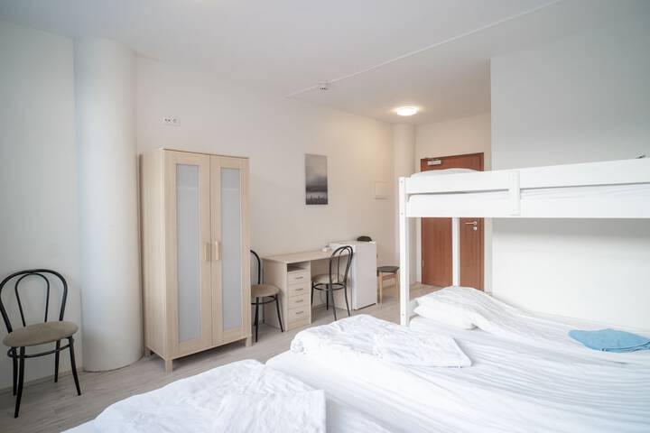 Room 5 of 23