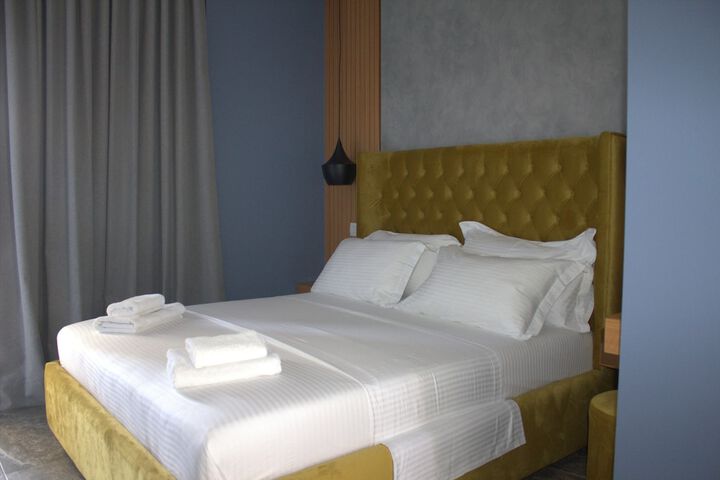 Room 42 of 133