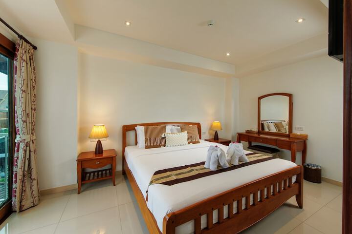 Room 28 of 140