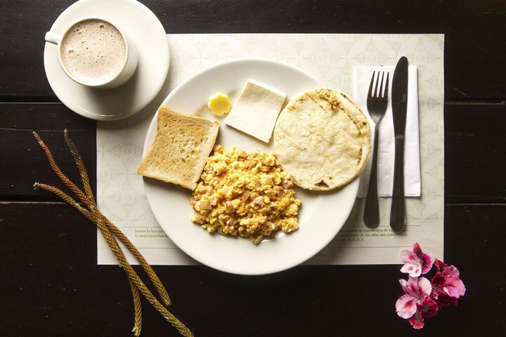 Breakfast/Coffee Service 54 of 81