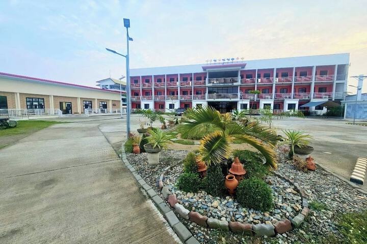 EC Hotel near Laoag Airport