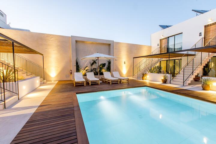 Pool 49 of 73