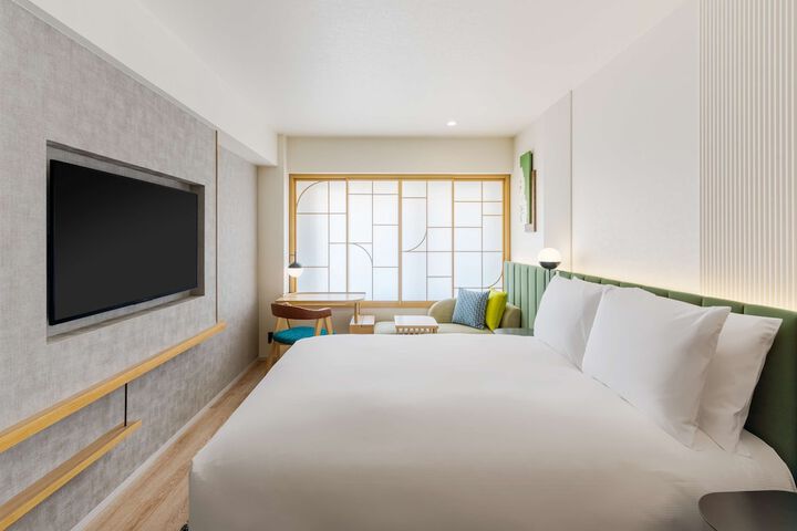 Room 6 of 65