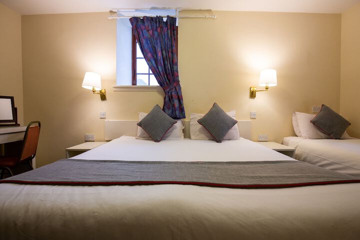 Room 28 of 53