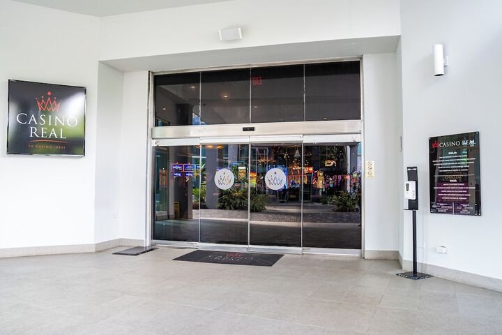 Entertainment 37 of 62