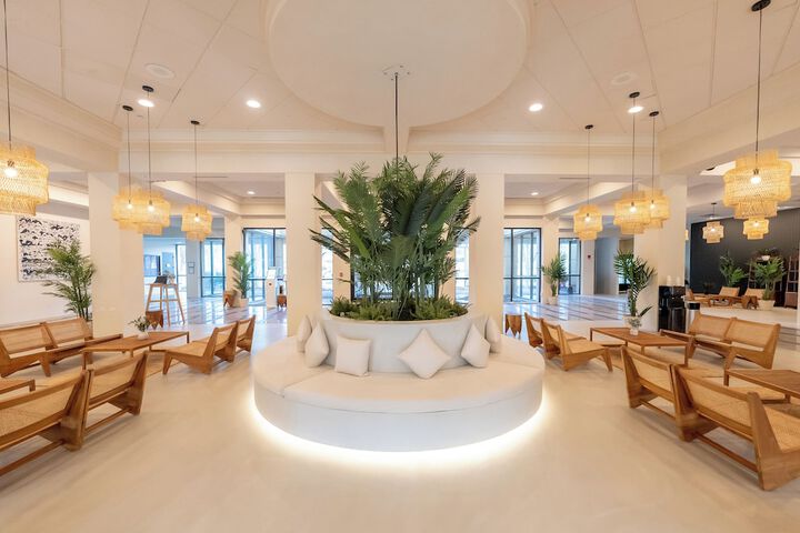 Hotel Interior 10 of 71