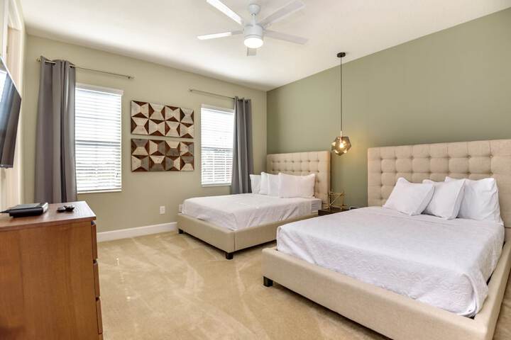 Room 7 of 26