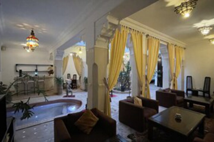 Lounge 295 of 435