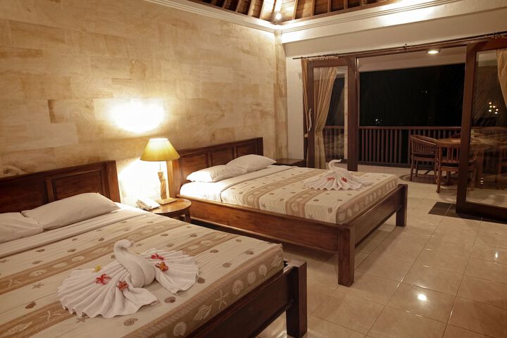 Room 8 of 27