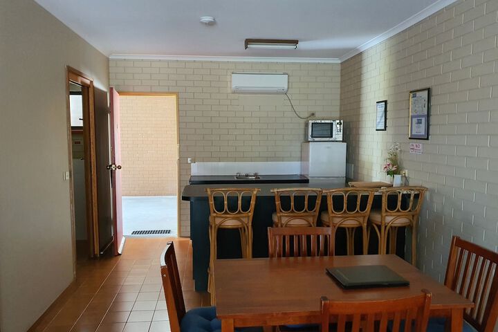 Room 43 of 99