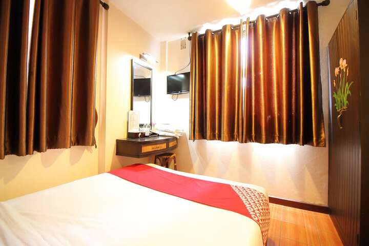 Room 33 of 56