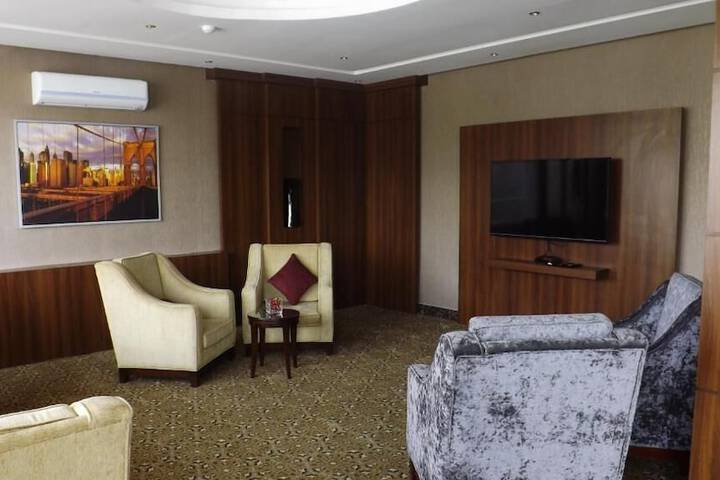 Guest Lobby