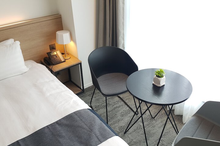Room 7 of 45