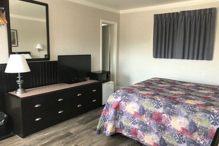 Room 3 of 39