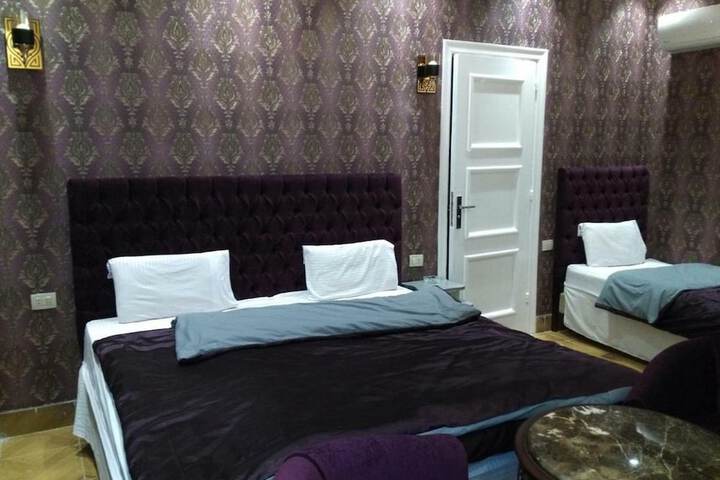 Room 6 of 74