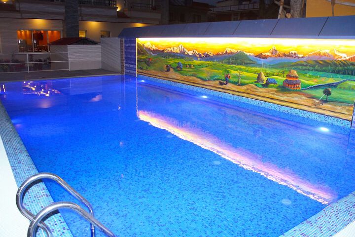 Pool 49 of 82