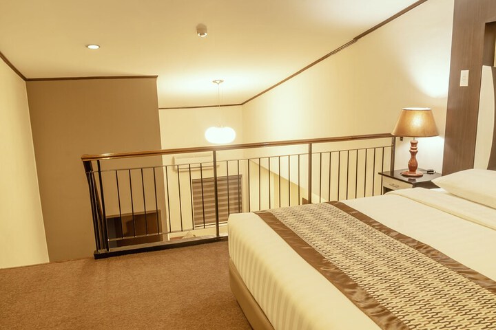 Room 14 of 49
